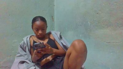 Rasoanir live cam on Cam4