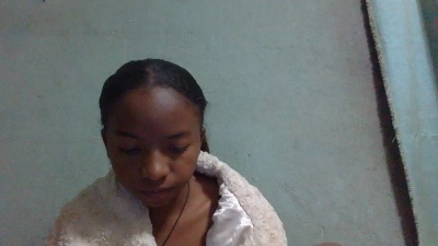 Rasoanir live cam on Cam4