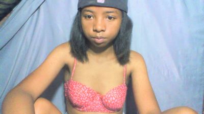 Rasoanir live cam on Cam4