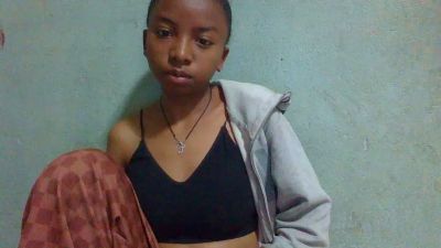 Rasoanir live cam on Cam4