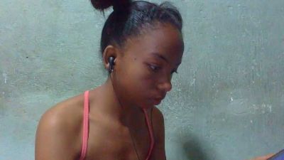 Rasoanir live cam on Cam4