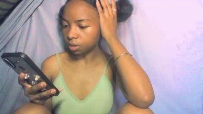 Rasoanir live cam on Cam4