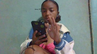 Rasoanir live cam on Cam4