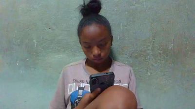 Rasoanir live cam on Cam4