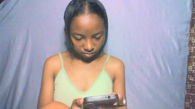 Rasoanir live cam on Cam4