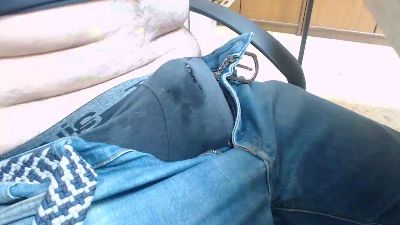 Raulistaa_92 live cam on Cam4