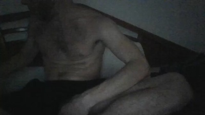 RaveisKing75 live cam on Cam4