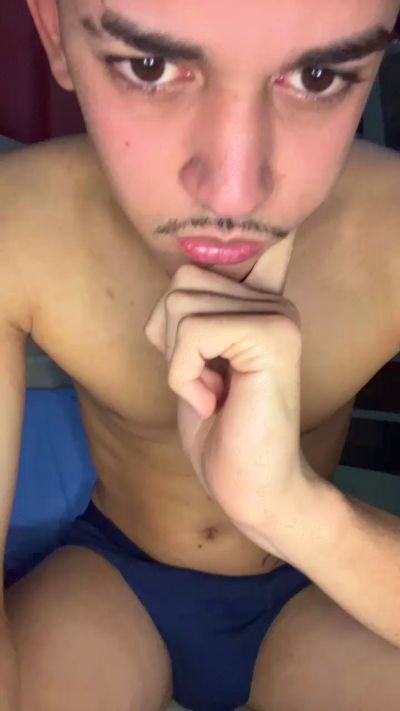 Ravel55 live cam on Cam4