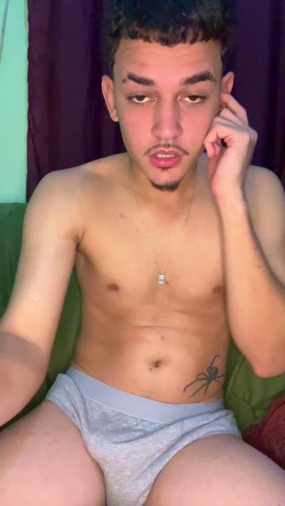 Ravel55 live cam on Cam4