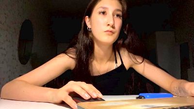 RavenIserman live cam on Cam4