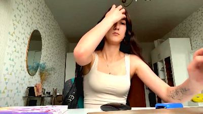 RavenIserman live cam on Cam4