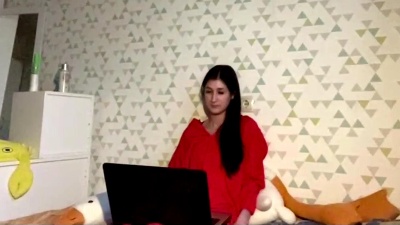 RavenIserman live cam on Cam4