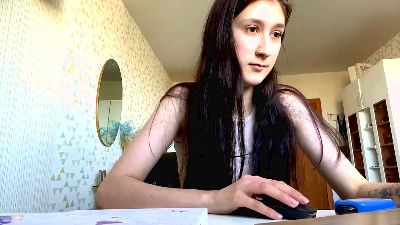RavenIserman live cam on Cam4