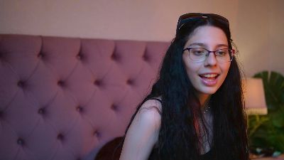 RavenMelody live cam on Cam4