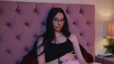 RavenMelody live cam on Cam4