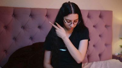 RavenMelody live cam on Cam4