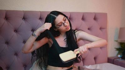 RavenMelody live cam on Cam4