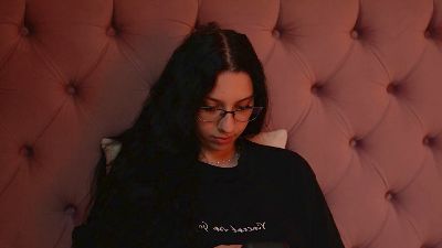 RavenMelody live cam on Cam4