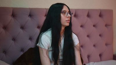 RavenMelody live cam on Cam4