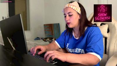 RavennaVoodoo live cam on Cam4