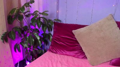 Ravenpurple live cam on Cam4
