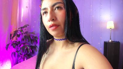 Ravenpurple live cam on Cam4