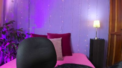 Ravenpurple live cam on Cam4