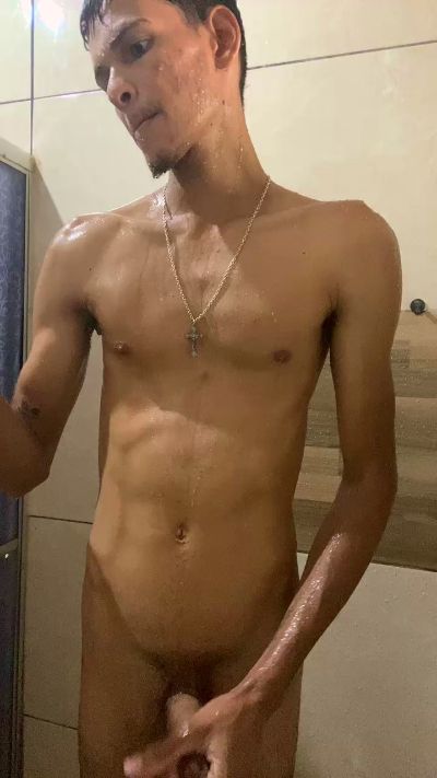 Rawnovin77 live cam on Cam4