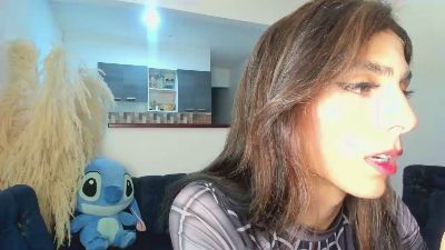 Raxela_Sweets live cam on Cam4