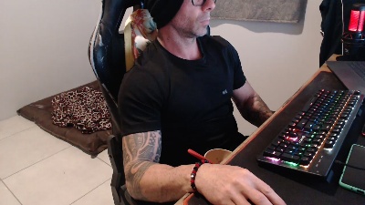 Rayangostoso live cam on Cam4