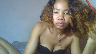 Rayda live cam on Cam4