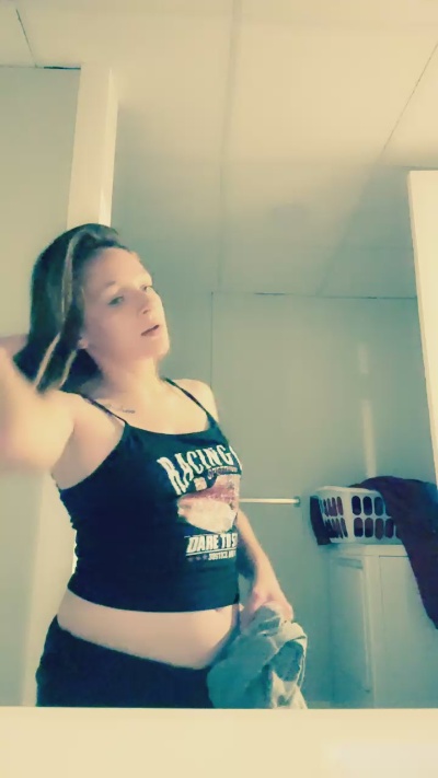 Rayne_Makennah live cam on Cam4