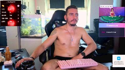 Rayzel_White live cam on Cam4
