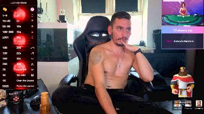 Rayzel_White live cam on Cam4
