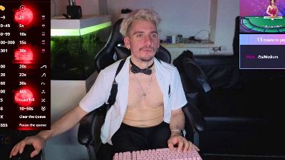Rayzel_White live cam on Cam4
