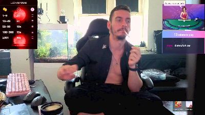 Rayzel_White live cam on Cam4