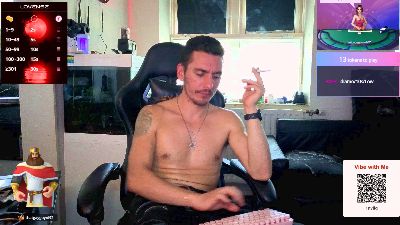 Rayzel_White live cam on Cam4