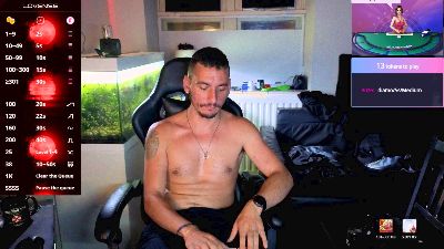 Rayzel_White live cam on Cam4