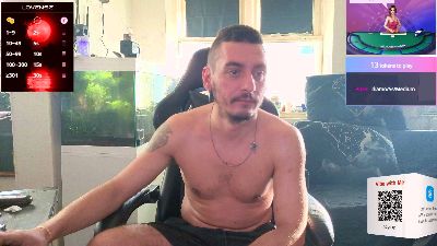 Rayzel_White live cam on Cam4