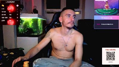 Rayzel_White live cam on Cam4