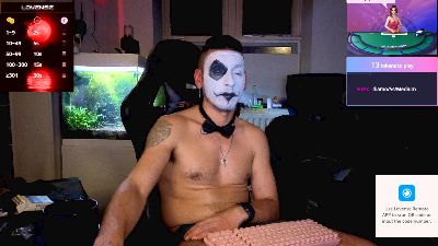 Rayzel_White live cam on Cam4