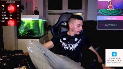 Rayzel_White live cam on Cam4
