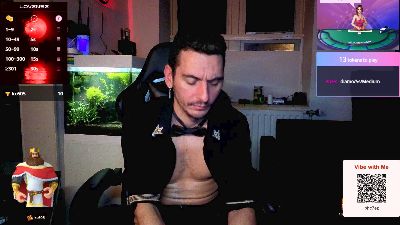 Rayzel_White live cam on Cam4