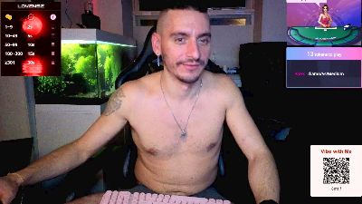 Rayzel_White live cam on Cam4