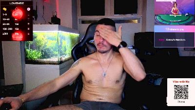 Rayzel_White live cam on Cam4