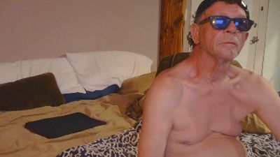 Ready2jucku live cam on Cam4