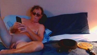 Ready2jucku live cam on Cam4