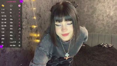 ReaganMineah live cam on Cam4