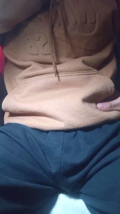 RealChicoBoy live cam on Cam4