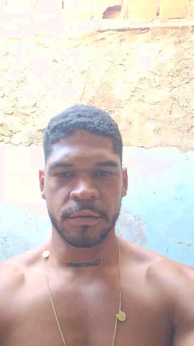 RealCriadoRio live cam on Cam4